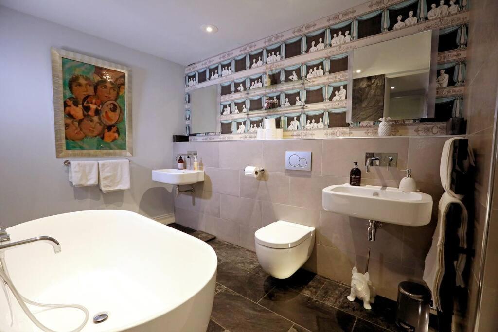 Elegant Norwich Apartment In The Lanes W Parking Norwich